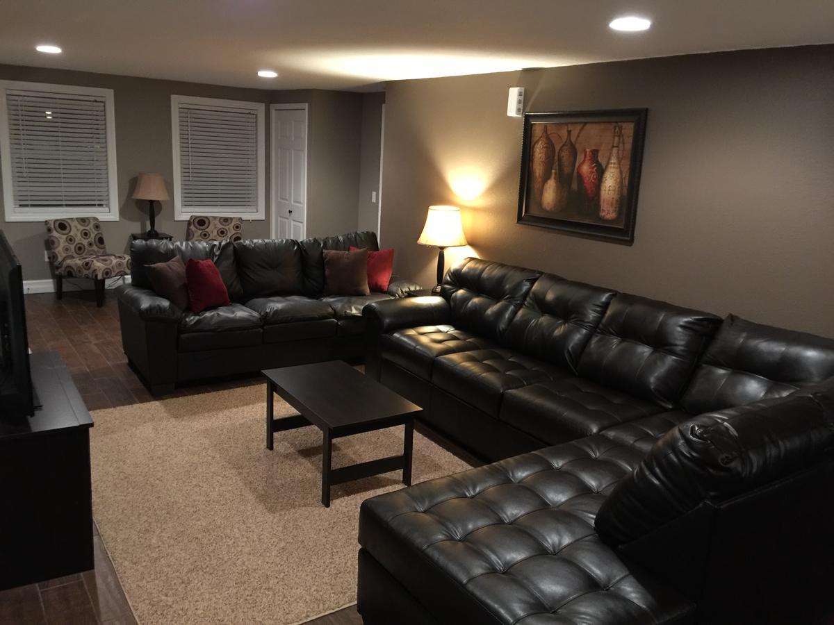 Brimley Motel Suites Bagian luar foto